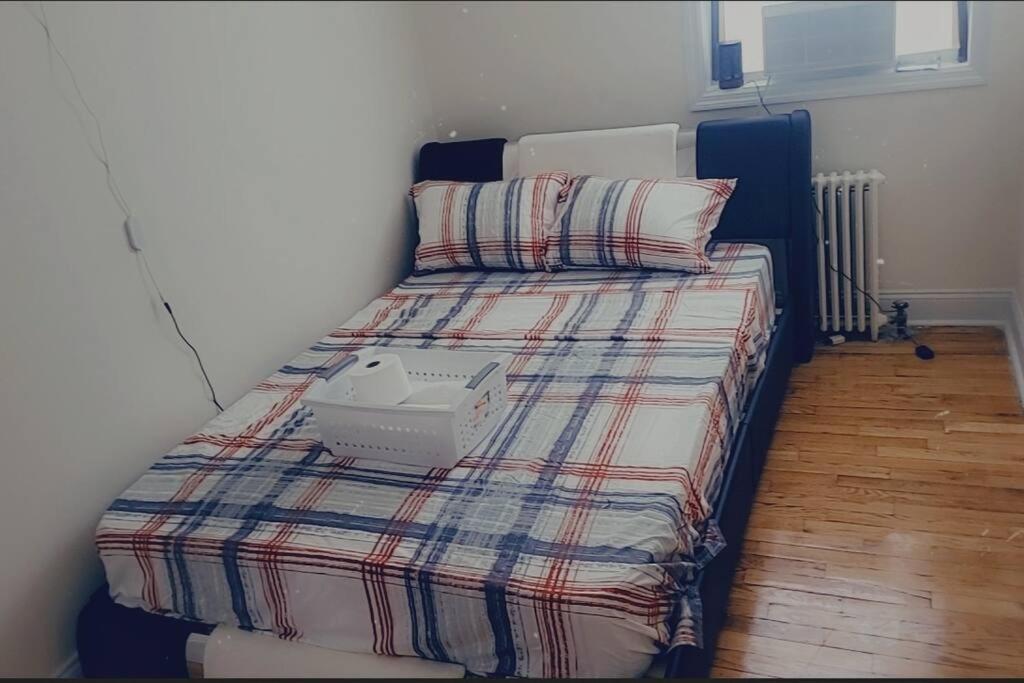 Townhouse Apartment In Oakland Gardens Νέα Υόρκη Εξωτερικό φωτογραφία